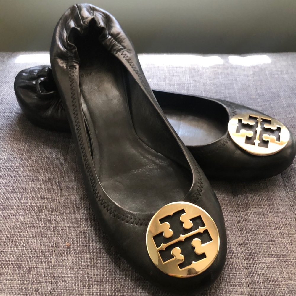 Minnie Travel Ballet Flats